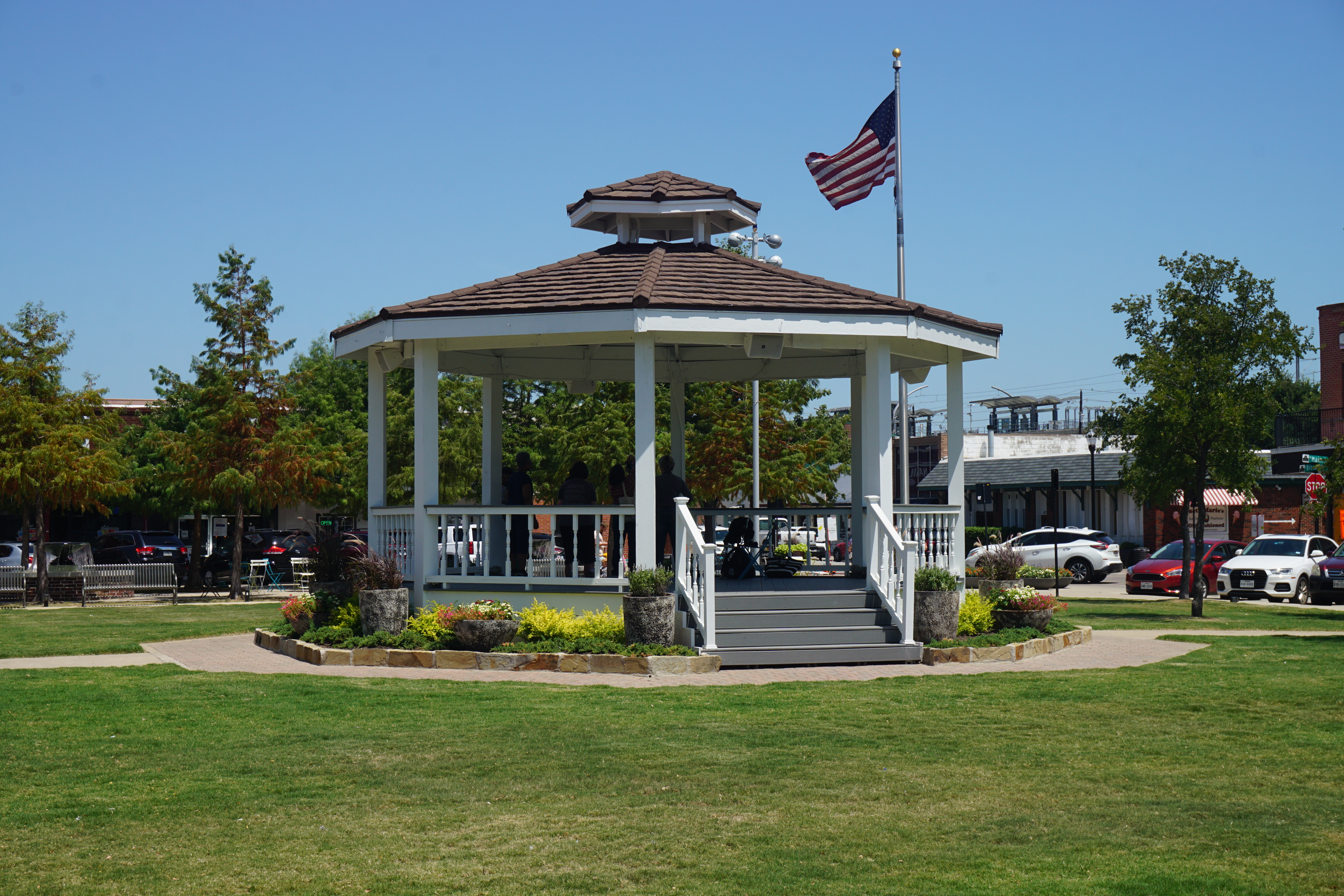 Basketball court installation and services in Carrollton, TX
